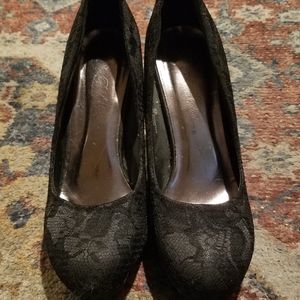De Blossom Collection black heels